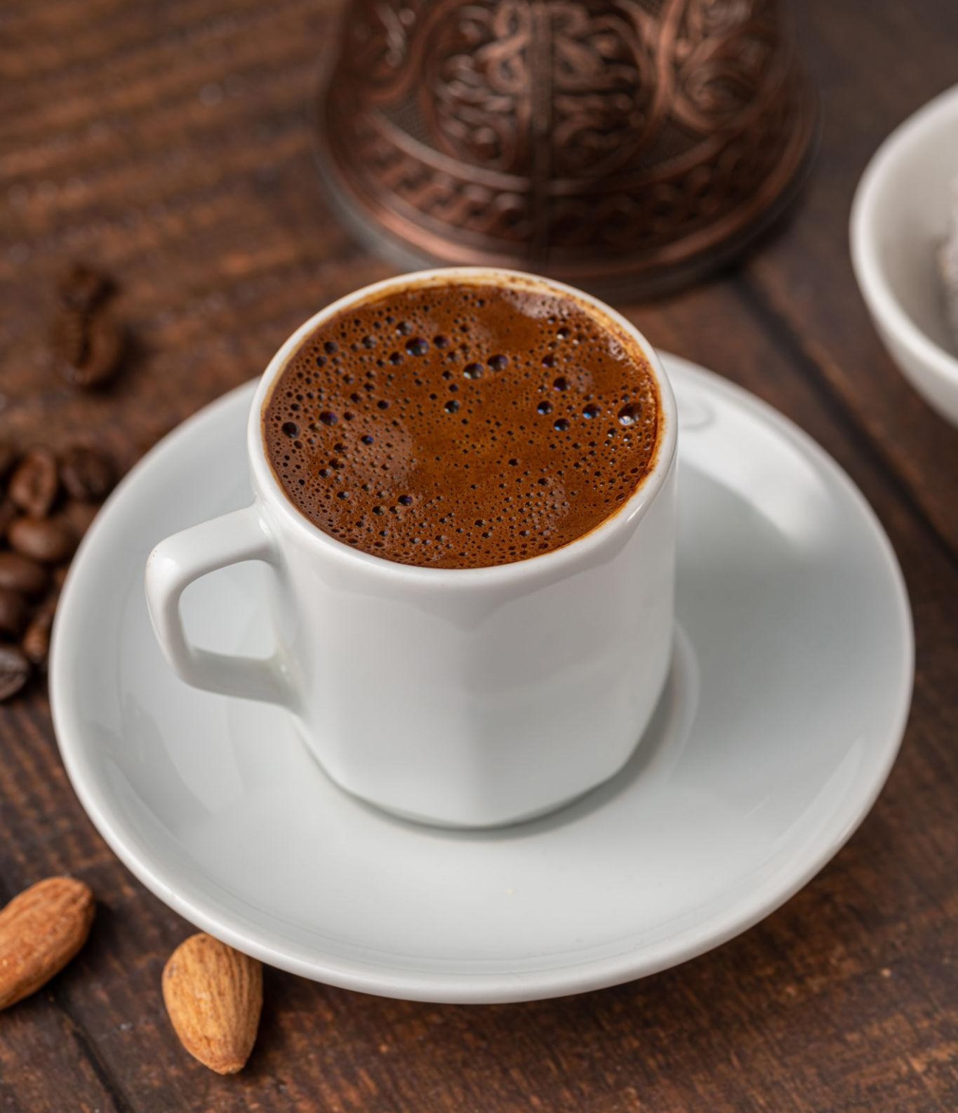 كل كوباية زي اللي قبلها